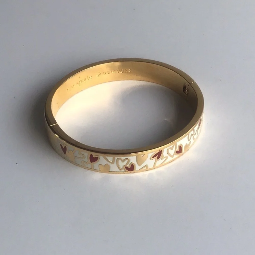 Kate Spade All My Love hearts gold plated Bangle Bracelet Rare - Picture 2 of 16
